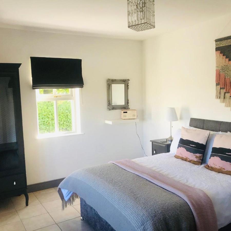 Duneden Cottage And Grounds Randalstown Екстериор снимка